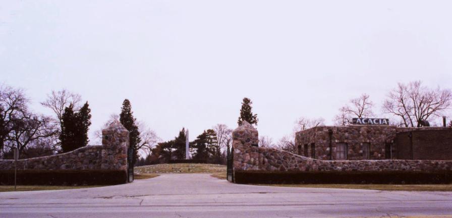 Acacia Park Cemetery and Mausoleum:Southeast Entrance