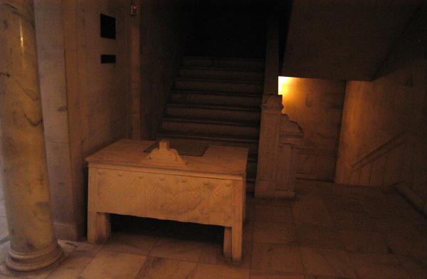 Acacia Park Cemetery and Mausoleum:Marble Desk