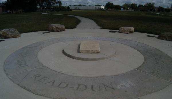 Central Memorial: Cook County Cemetery,  Dunning