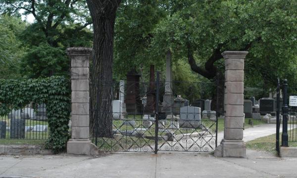 Main Entrance: Jewish Graceland