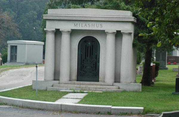 Milashus: Lithuanian National Cemetery