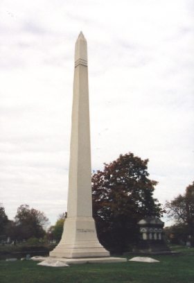 Oak Woods Cemetery: Mayor William Hale Thompson 