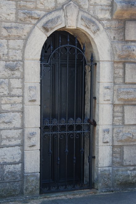 Mound Grove Cemetery: Cook Mausoleum