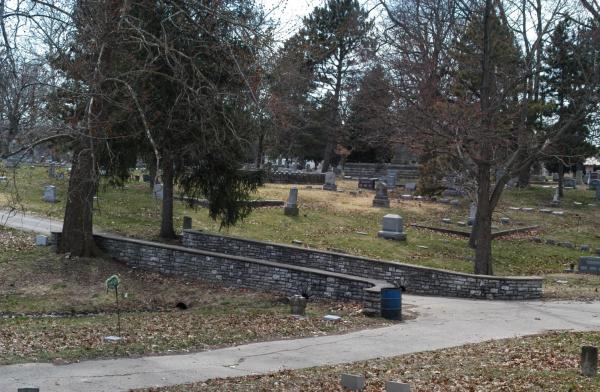 Upper Alton Cemetery:Bridge