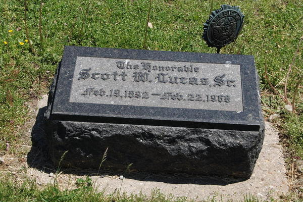 Laurel Hill Cemetery, Havana: Senator Scott Wike Lucas