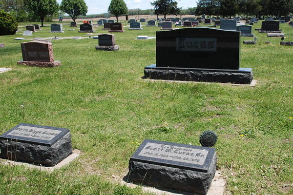 Laurel Hill Cemetery, Havana: Senator Scott Wike Lucas