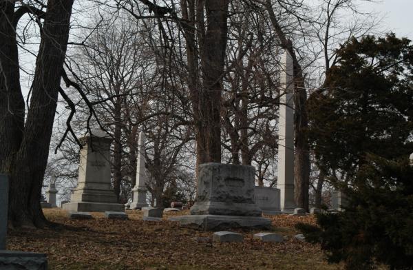 Springdale Cemetery, Peoria: