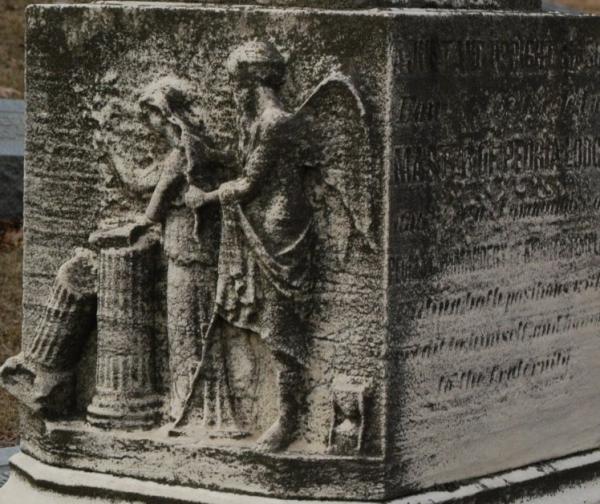 Springdale Cemetery, Peoria:Broken column