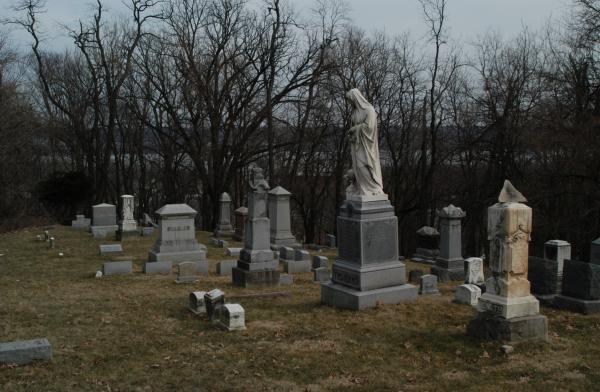 Springdale Cemetery, Peoria:Tichenor
