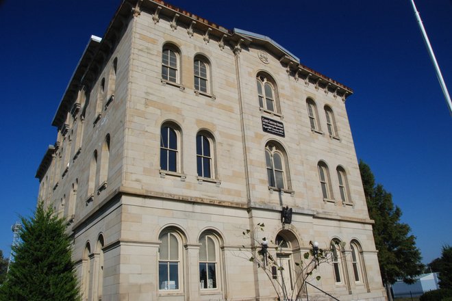 Cairo City Cemetery: Cairo Custom House