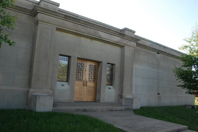 Rushville City Cemetery: Rest Haven Mausoleum