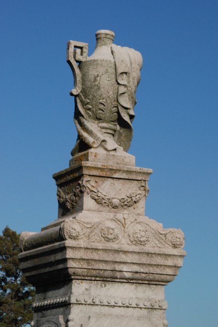 Rushville City Cemetery: Congressman William H Ray