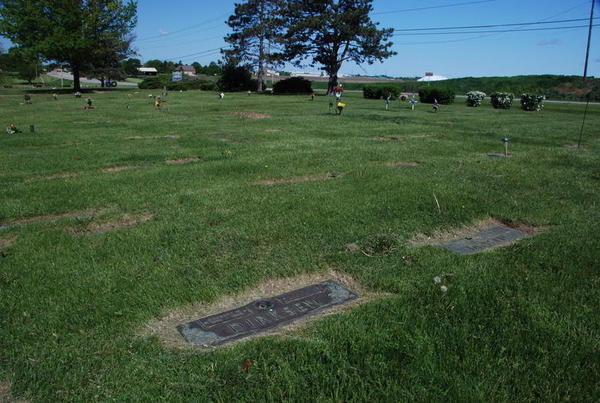 Glendale Memorial Gardens: Senator Everett M. Dirksen